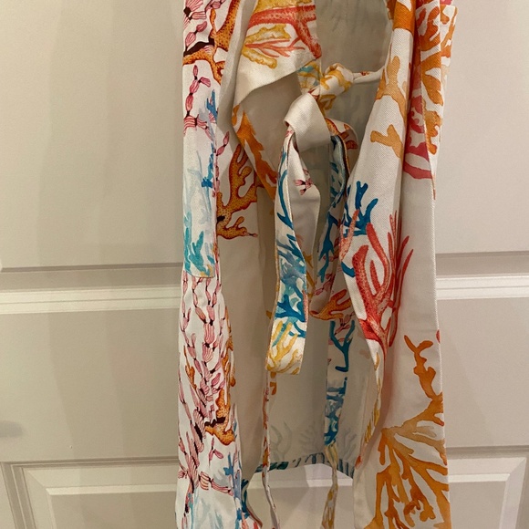 Williams-Sonoma Apron & Mitt Set - Picture 6 of 8